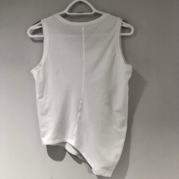 Lululemon Asymmetrical V-Neck Tank Top | Size 4 - Picture 5 of 8